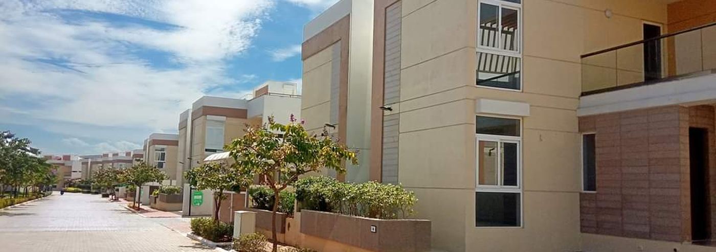 Completed villas in an earlier phase of Aurum Villas (actual photograph)